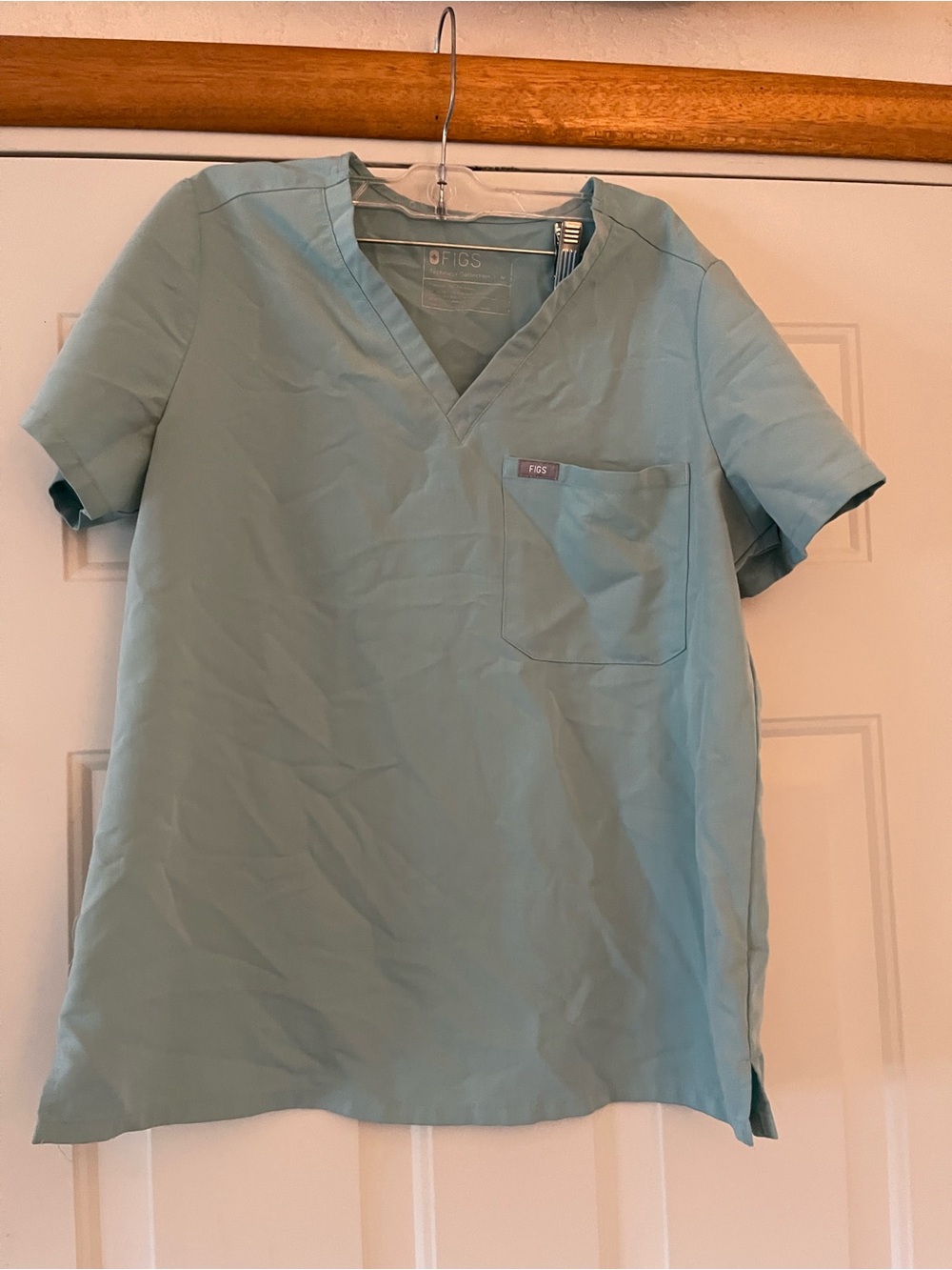 FIGS Catarina Scrub Top green  Women’s Size M PO 3017